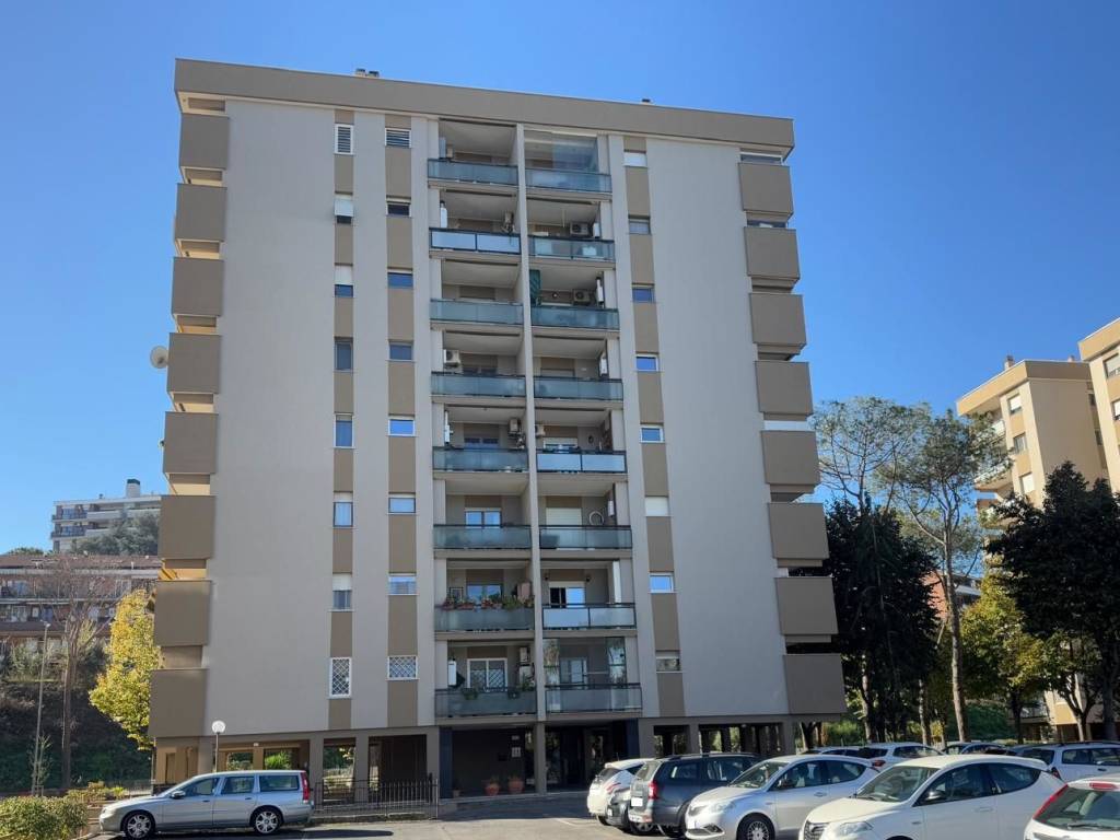 appartamento in vendita a Roma in zona Torrino