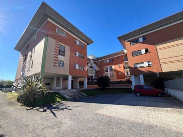 appartamento in vendita a Roma in zona Alessandrino