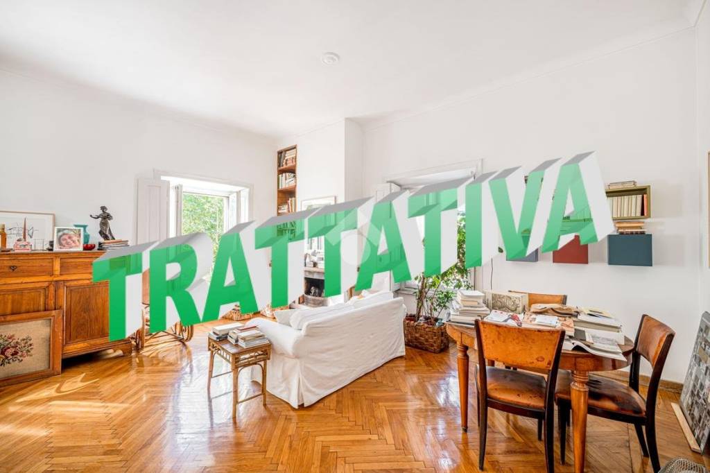 appartamento in vendita a Roma in zona Parione/Sant'Eustachio