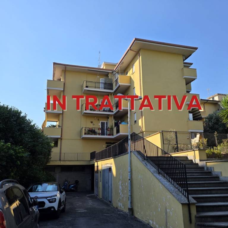 appartamento in vendita a Roma in zona Tor di Quinto