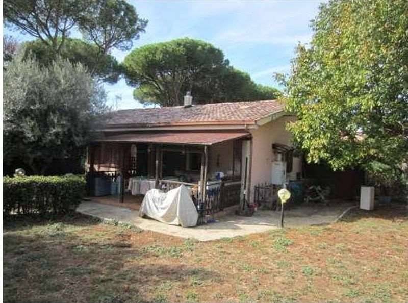 casa indipendente in vendita a Roma in zona Giardini di Corcolle