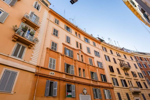 appartamento in vendita a Roma in zona Appio Latino