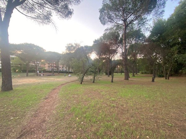 casa indipendente in vendita a Roma in zona Ostiense