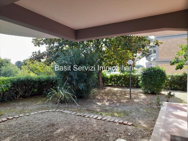 appartamento in vendita a Roma in zona Corviale