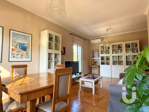 appartamento in vendita a Roma in zona Spinaceto