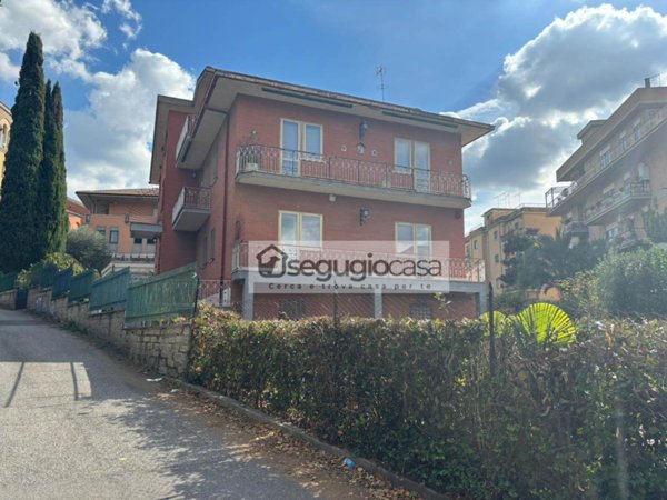 appartamento in vendita a Roma in zona Tor di Quinto