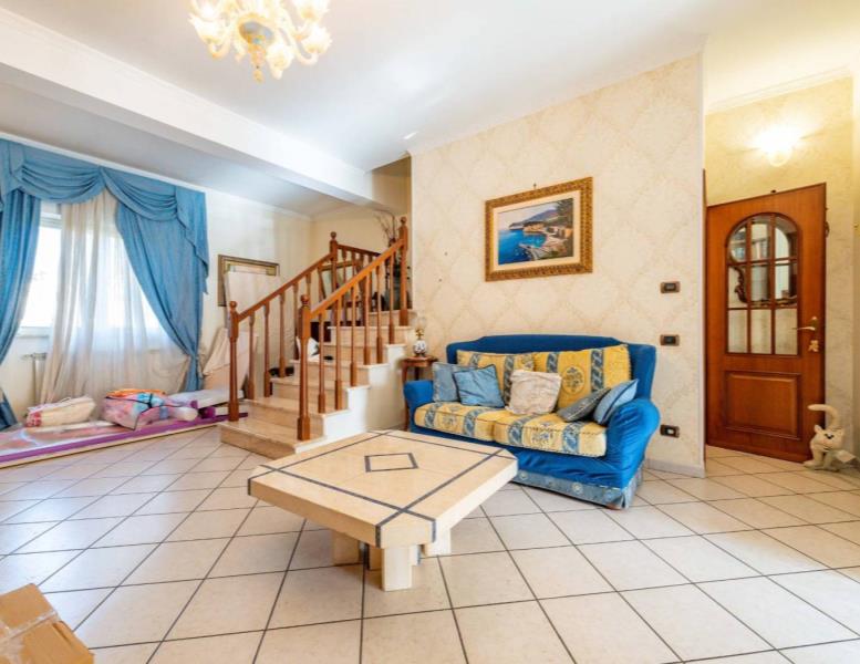 appartamento in vendita a Roma in zona Tor Bella Monaca