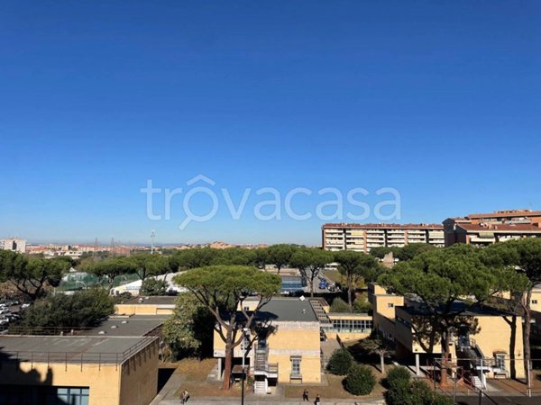 appartamento in vendita a Roma in zona Cinecittà