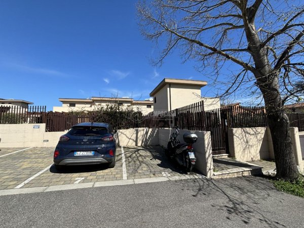 casa indipendente in vendita a Roma in zona Torrevecchia