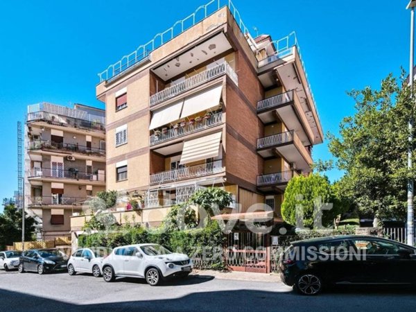 appartamento in vendita a Roma in zona Aurelio
