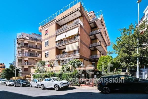 appartamento in vendita a Roma in zona Aurelio