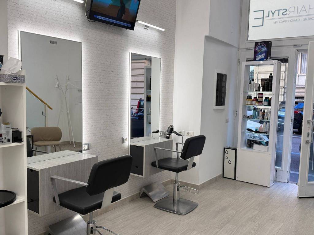 negozio in vendita a Roma in zona Tor di Quinto