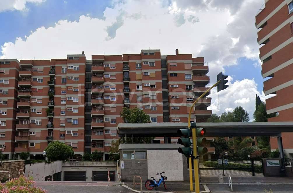 locale di sgombero in vendita a Roma in zona Lunghezza