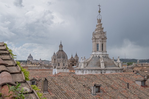 appartamento in vendita a Roma in zona Parione/Sant'Eustachio