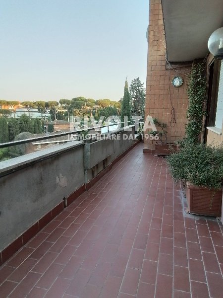 appartamento in vendita a Roma in zona Tor di Quinto