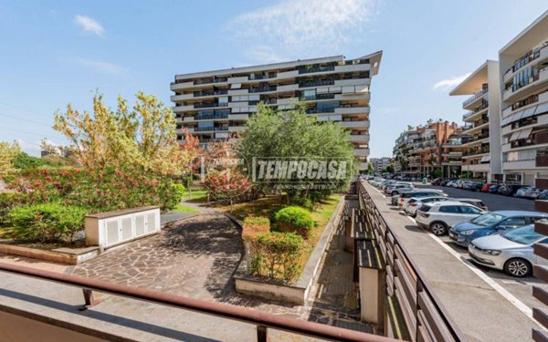 appartamento in vendita a Roma in zona Torrino