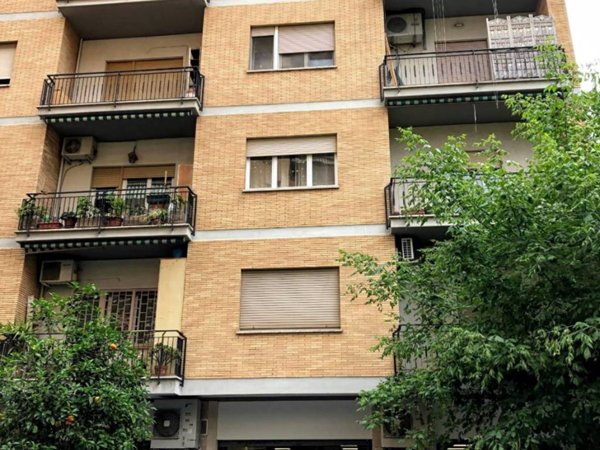 appartamento in vendita a Roma in zona Portuense