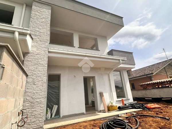 casa indipendente in vendita a Roma in zona Dragona/Bagnoletto