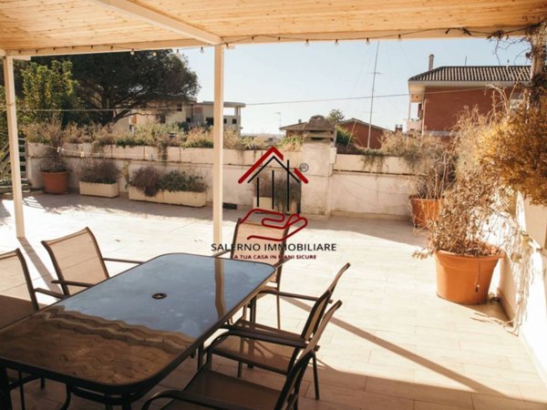 casa indipendente in vendita a Roma in zona Acilia