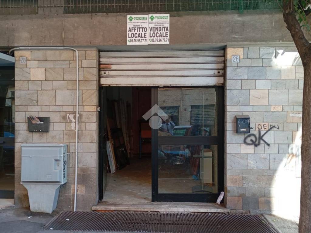 negozio in vendita a Roma in zona Tiburtino