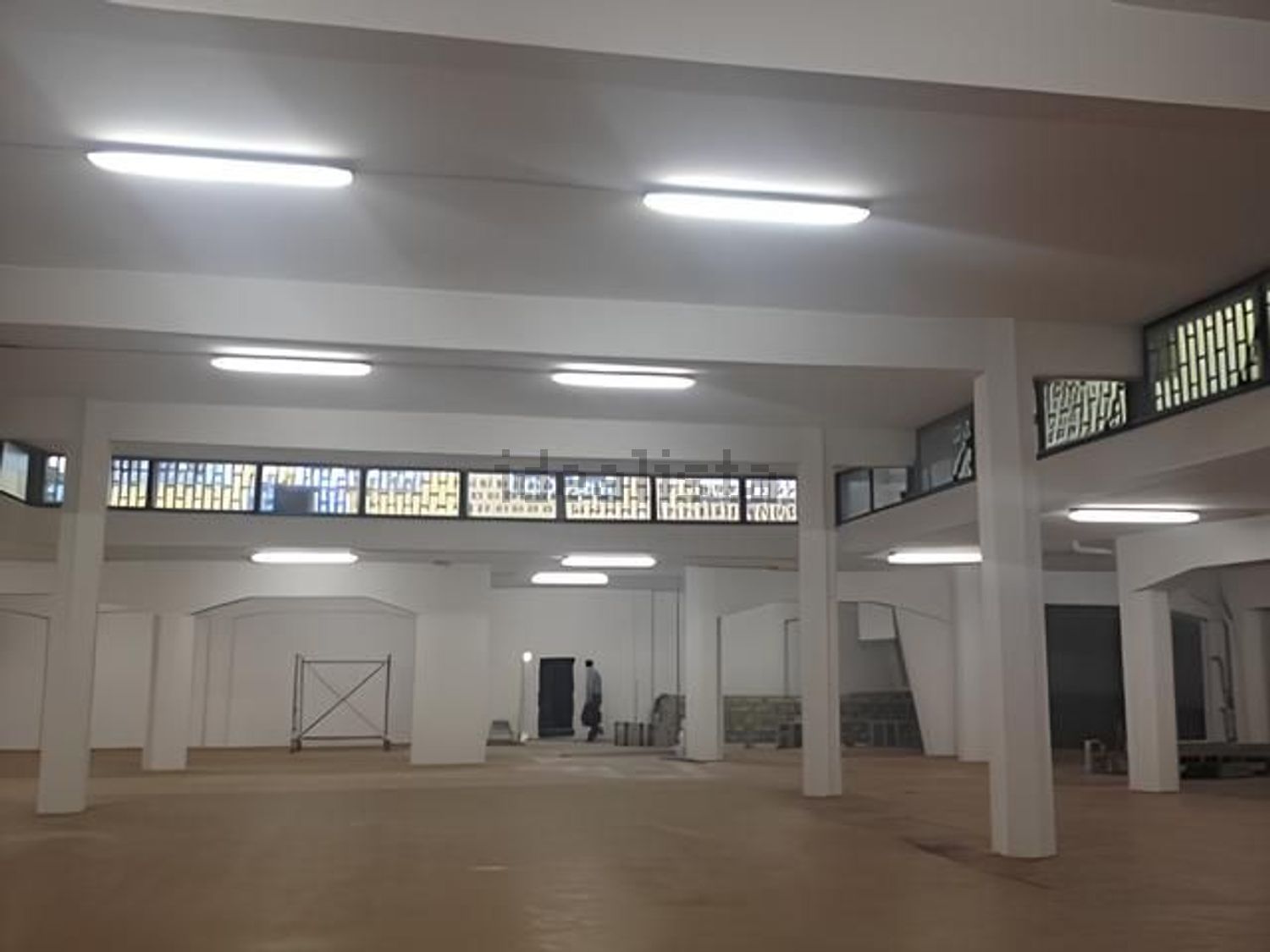 locale commerciale in vendita a Roma in zona Ardeatino