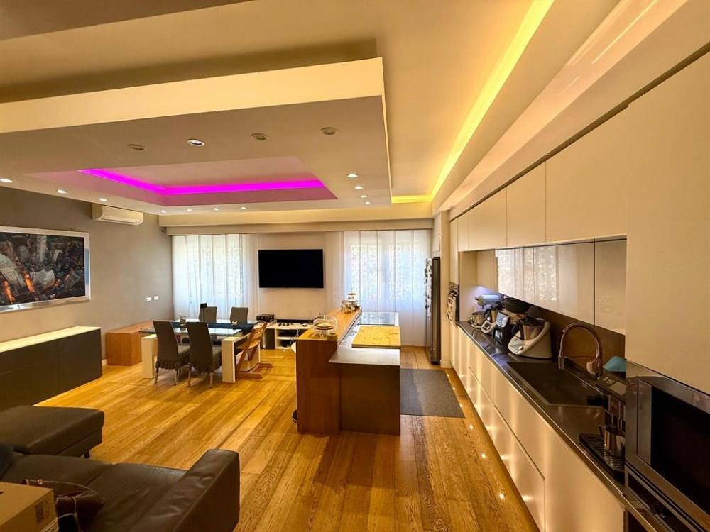 appartamento in vendita a Roma in zona Prenestino-Labicano