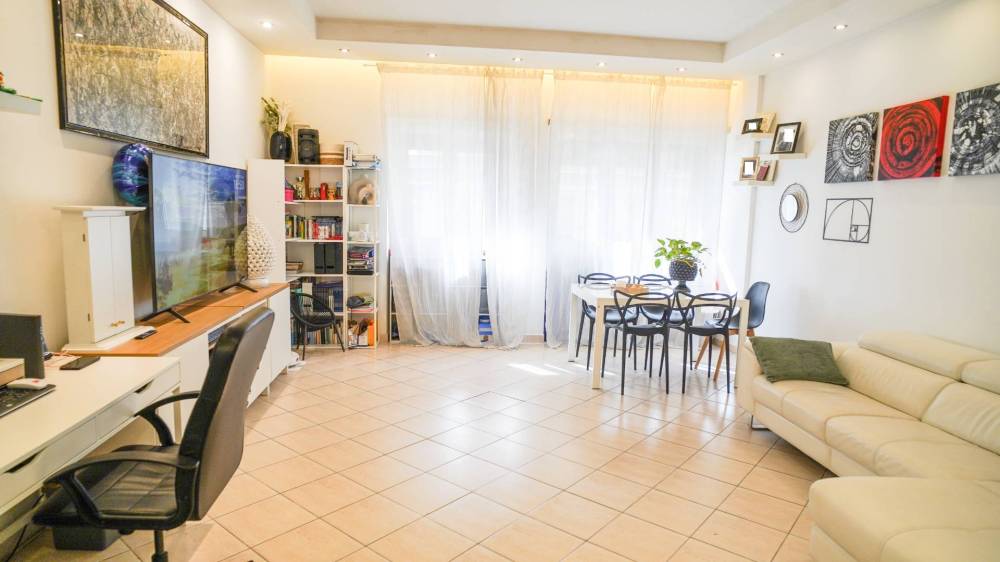 appartamento in vendita a Roma in zona Ostia