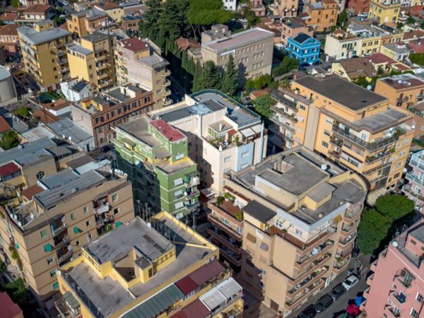 appartamento in vendita a Roma in zona Prenestino-Labicano