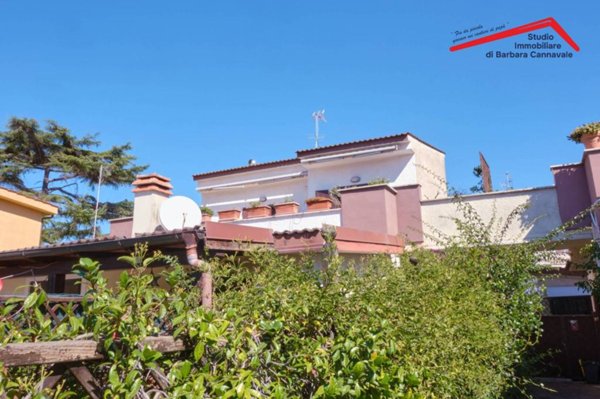 appartamento in vendita a Roma in zona Infernetto