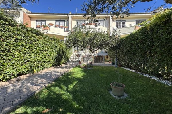casa indipendente in vendita a Roma in zona Gianicolense