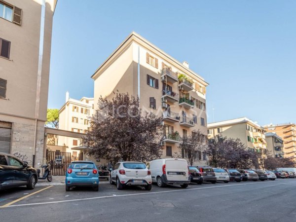 appartamento in vendita a Roma in zona Don Bosco
