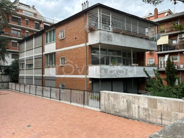 appartamento in vendita a Roma in zona Gianicolense