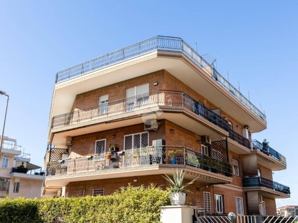 appartamento in vendita a Roma in zona Aurelio