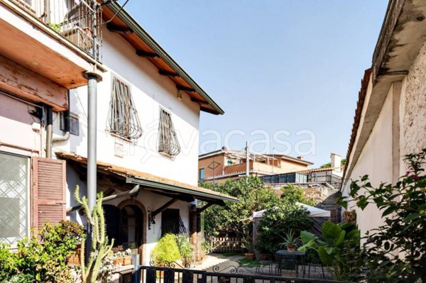 casa indipendente in vendita a Roma in zona Tuscolano