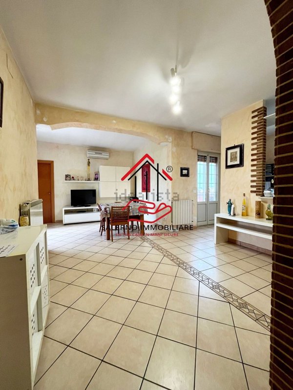 appartamento in vendita a Roma in zona Acilia