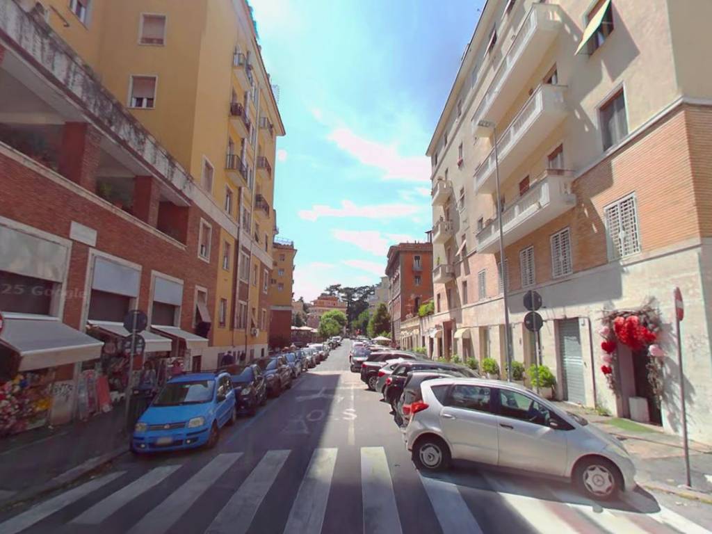 negozio in vendita a Roma in zona Nomentano