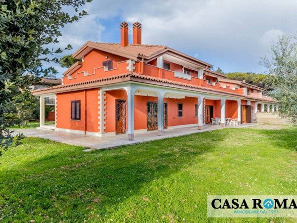 casa indipendente in vendita a Roma in zona Massimina/Casal Lumbroso