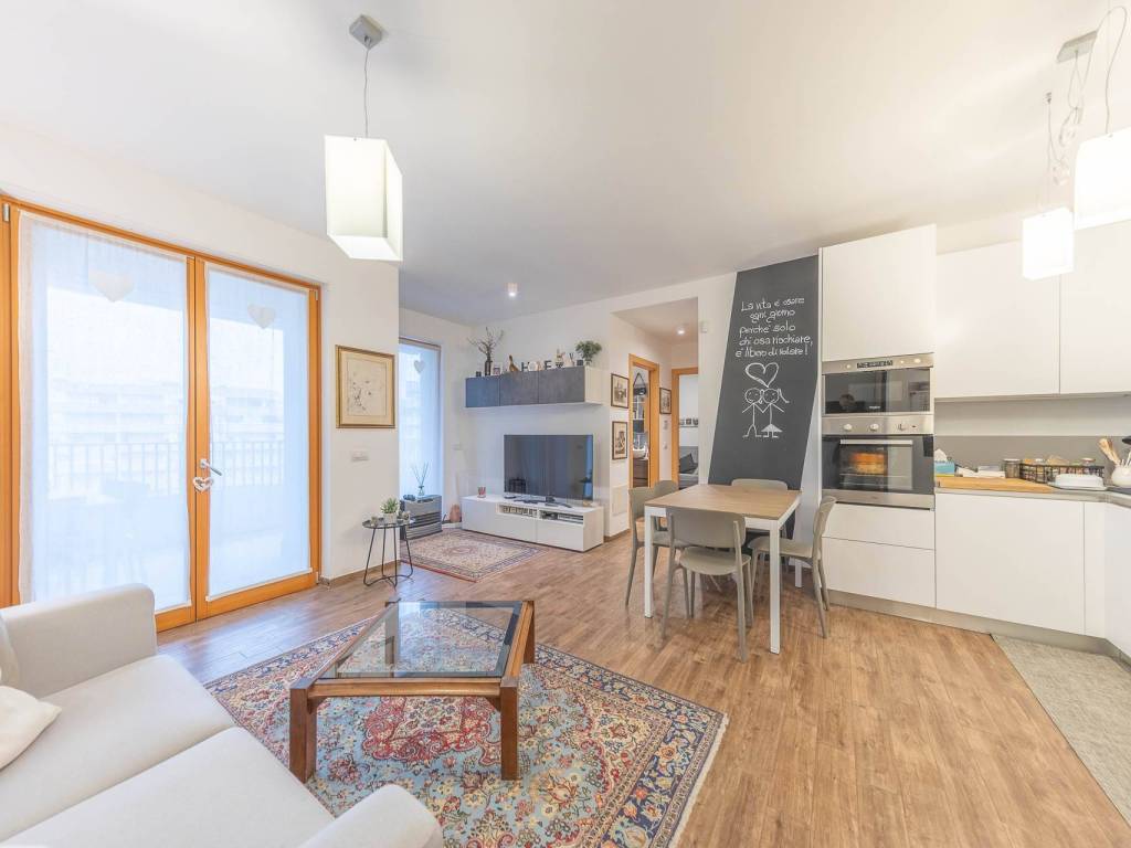 appartamento in vendita a Roma in zona Giuliano Dalmata