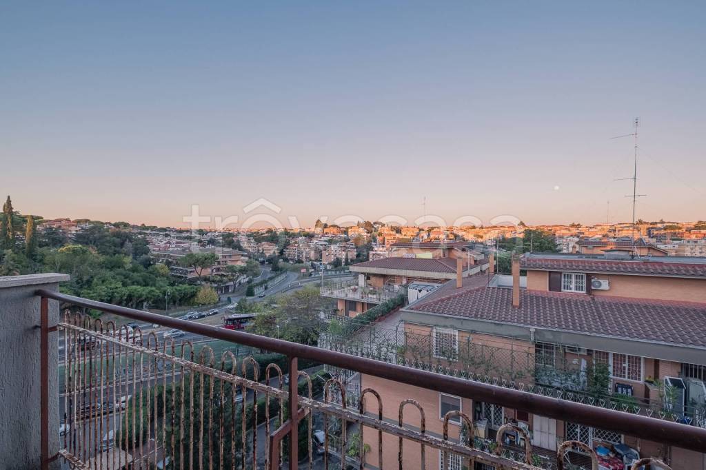 appartamento in vendita a Roma in zona Portuense