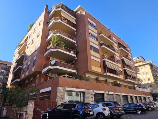 appartamento in vendita a Roma in zona Portuense