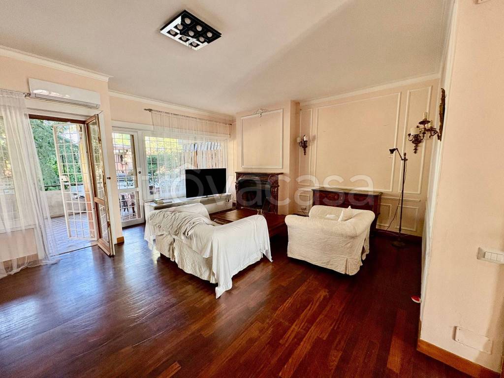 appartamento in vendita a Roma in zona Grottarossa