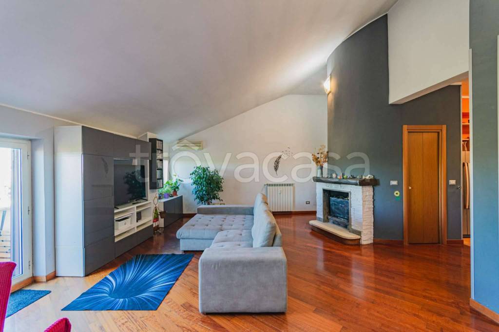 appartamento in vendita a Roma