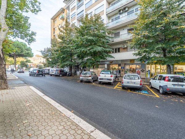 appartamento in vendita a Roma in zona Cinecittà
