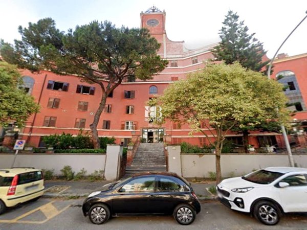 appartamento in vendita a Roma in zona Ostiense