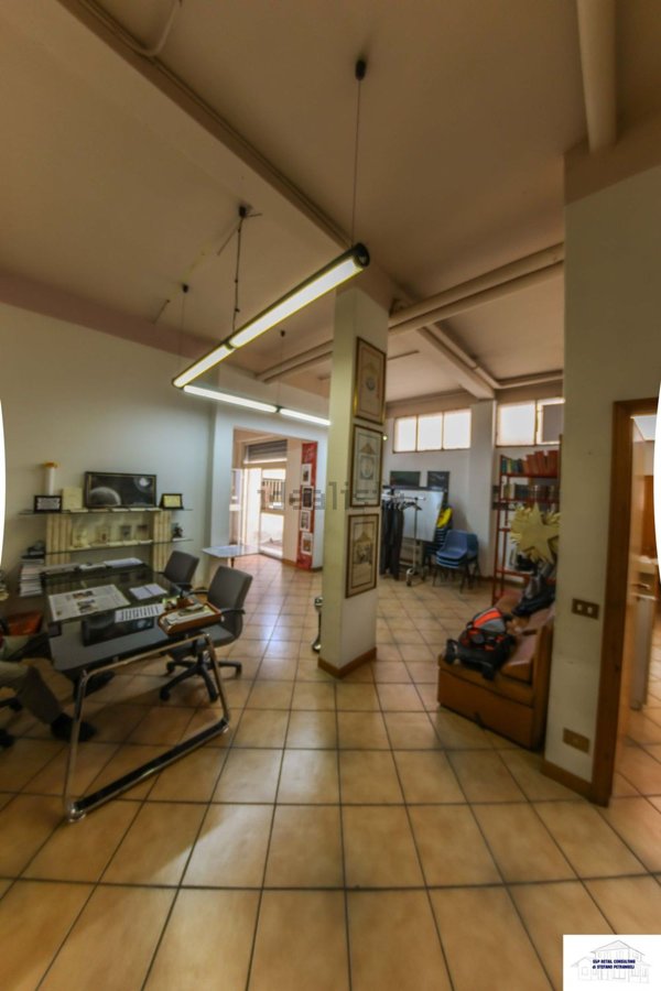 casa indipendente in vendita a Roma in zona Tuscolano