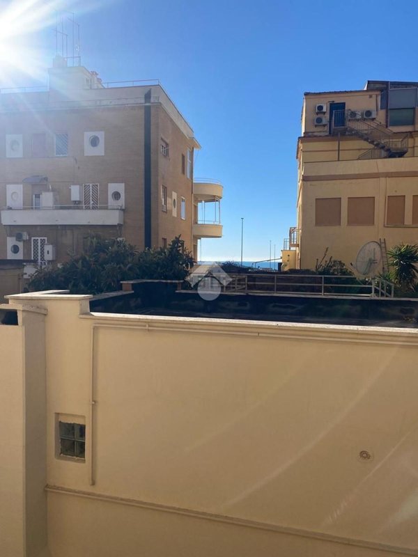 appartamento in vendita a Roma in zona Ostia