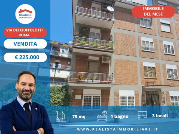 appartamento in vendita a Roma in zona Torre Maura