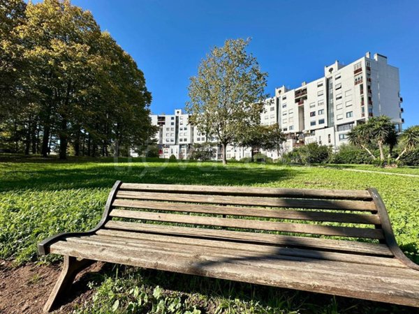 appartamento in vendita a Roma in zona Ardeatino