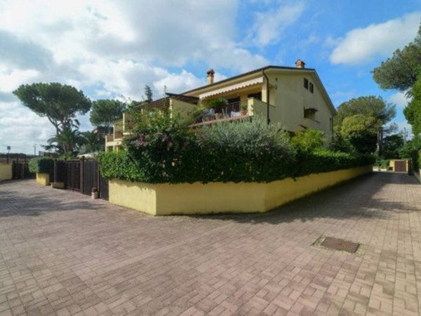 casa indipendente in vendita a Roma in zona Aurelio