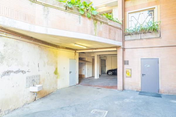 negozio in vendita a Roma in zona Aurelio